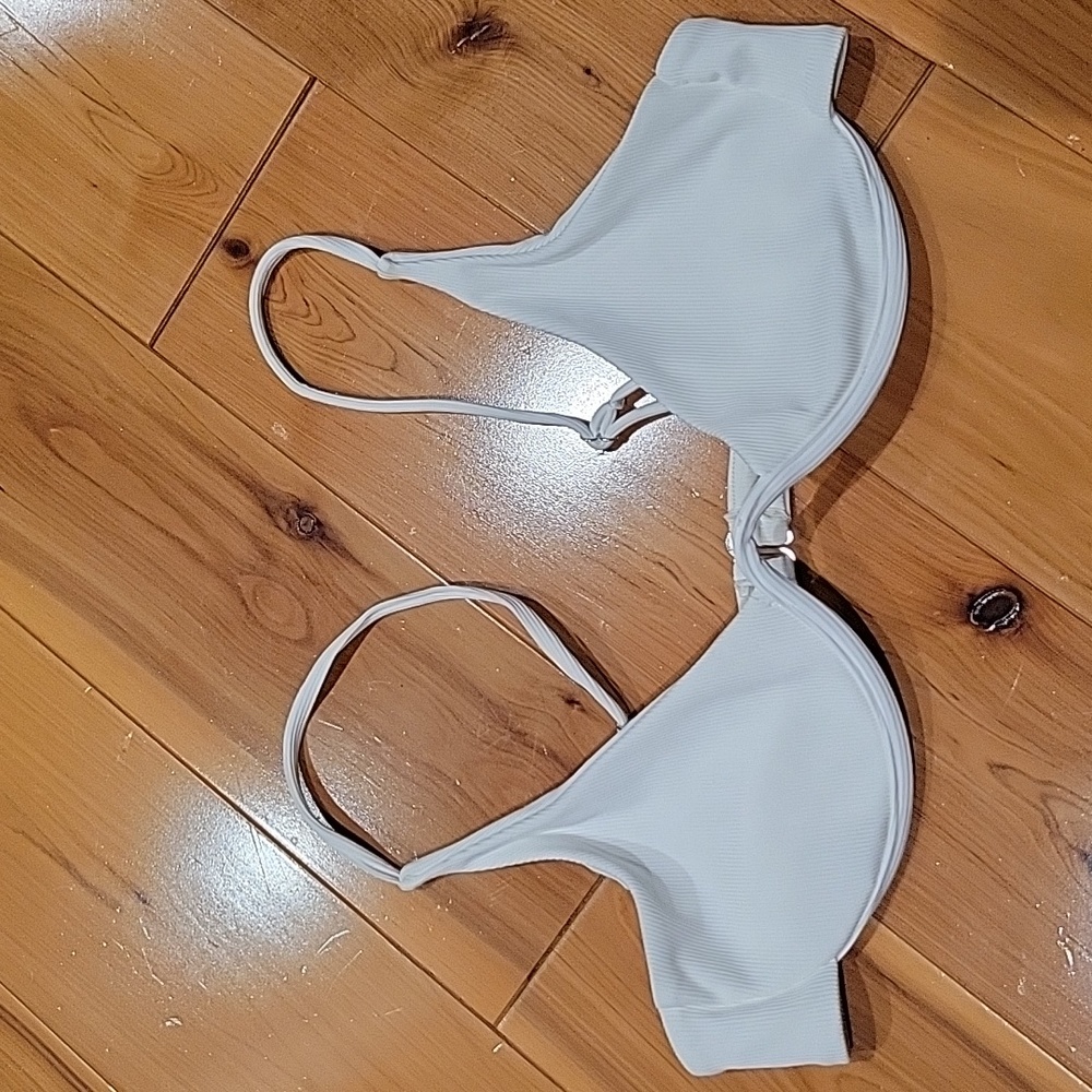 Bikini top